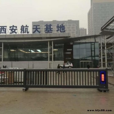 電動(dòng)平移門庭院大門別墅折疊門段滑門無軌門 惠州直線門廠家 戶外大門學(xué)校工廠大門華一
