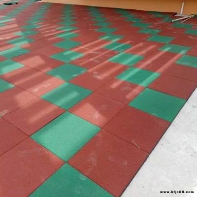 勐伴室外橡膠地板 防滑橡膠地墊 戶外橡膠地板 幼兒園橡膠地板 小區(qū)橡膠地板