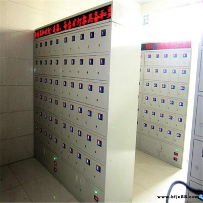 彩屏礦燈充電柜   九天礦業設備供應彩屏礦燈充電柜    自動兼容礦燈型號充電功能隱藏電子鎖