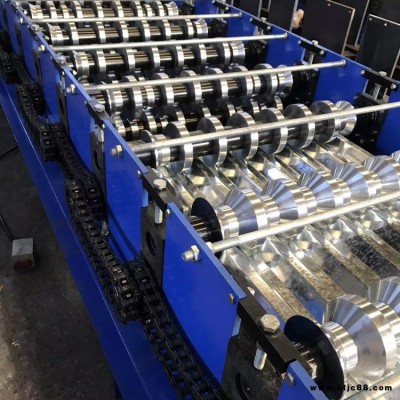 外墻板壓瓦機 鑫威達 橫掛板壓瓦機 750型橫掛板壓瓦機