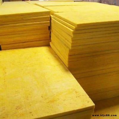 依利 生產(chǎn)展示 玻璃棉復(fù)合板 網(wǎng)織增強(qiáng)玻璃棉復(fù)合板 防腐玻璃棉保溫板