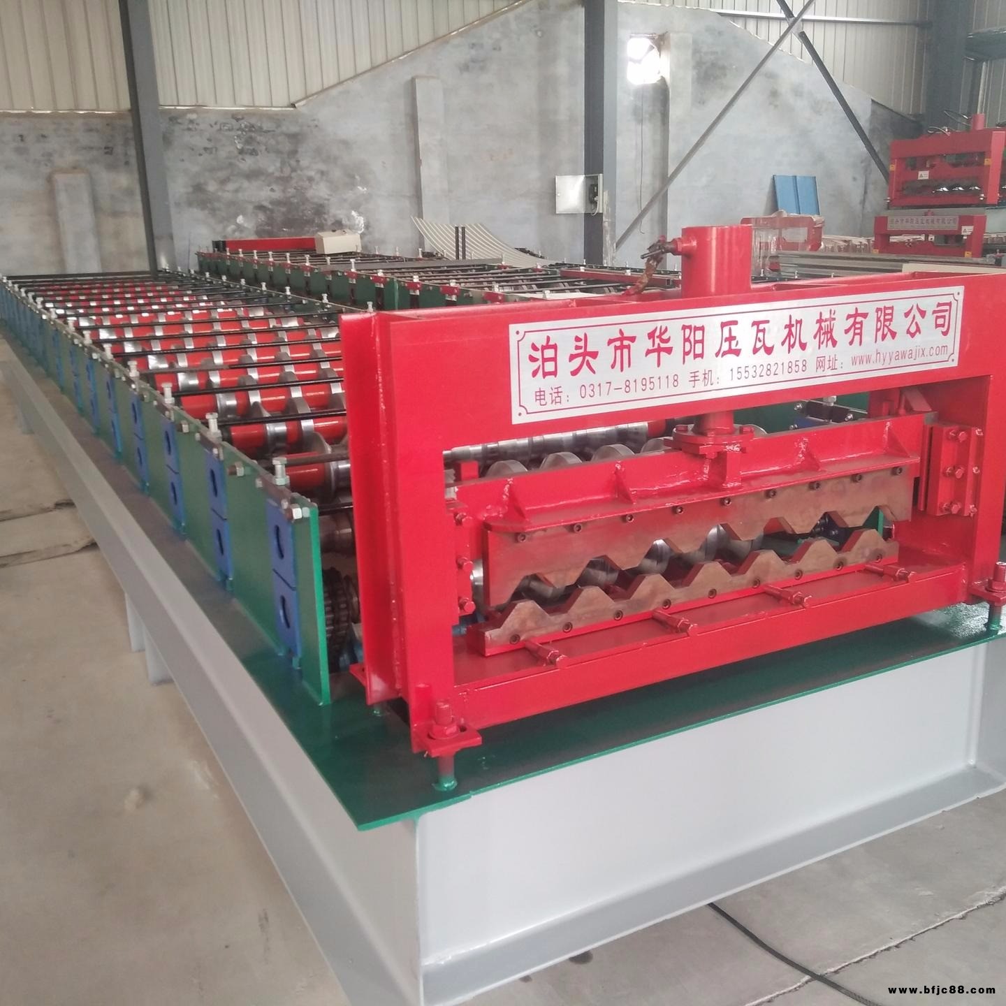 華陽全自動750橫掛板設備生產高端壓瓦機