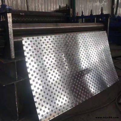 3mm防滑板壓花機 扁鋼壓花機 鑫威達 大量出售 行情價格