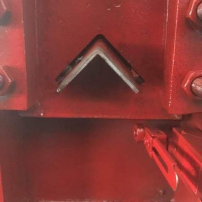 角鋼成型機 角鋼沖孔裁剪設備 角鐵生產機不等邊角鋼成型設備 吉福隆生產