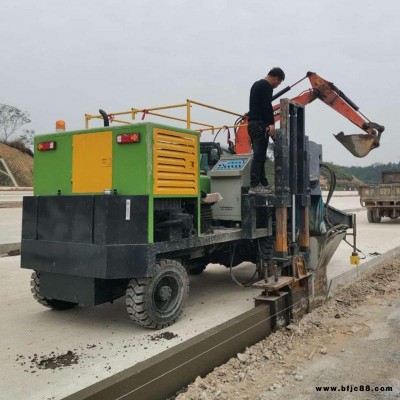 潤沃路肩石邊溝水渠滑膜機 混凝土路沿石滑模機 馬路成型機定制