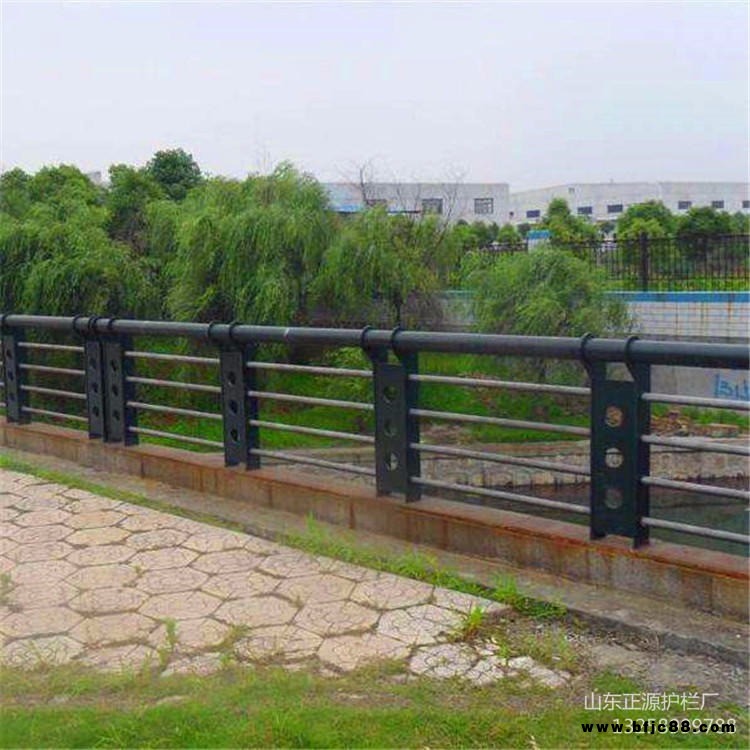 防撞鍍鋅噴塑護欄 廠家加工 不銹鋼欄桿 201不銹鋼護欄立柱 304不銹鋼復合管護欄 不銹鋼復合管橋梁護欄