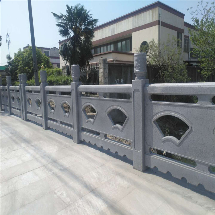 扇形河提護欄 雕花護欄水泥圍欄 水泥仿石欄桿河道小區公園護欄示例圖1