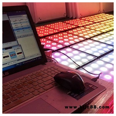 X-L05  LED舞臺(tái)燈 感應(yīng)地磚50種內(nèi)置效果，播放任何格式視頻，可設(shè)置任何語(yǔ)言。用于舞臺(tái)演出等。