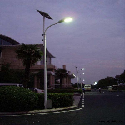 太陽能路燈 德州興諾 戶外照明路燈 新農村照明工程庭院燈100W 廠家直銷