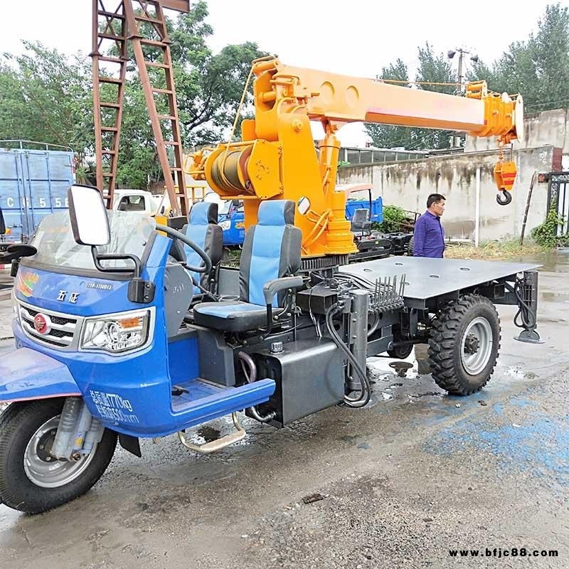 自制三輪車拖拉機吊車 微型隨車起重機 三輪車隨車吊車 三馬車背樹車 綠化好幫手吊樹移樹自備吊
