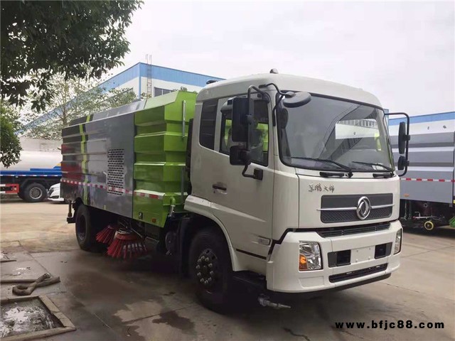 東風(fēng)街道清掃車(chē)圖片_公路清掃車(chē)廠(chǎng)家