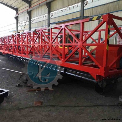 座駕式震動(dòng)混凝土整平機(jī)價(jià)格壓輥式路面攤鋪機(jī)水泥震動(dòng)梁工作圖片