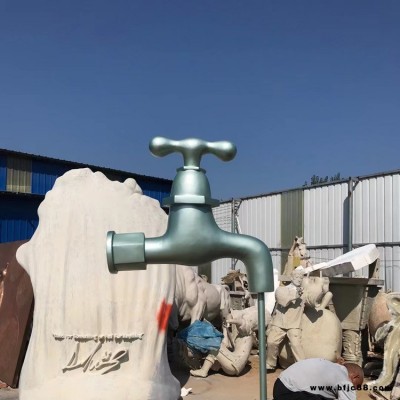 玻璃鋼水龍頭雕塑 景區(qū)懸空流水龍頭擺件 佰盛雕塑