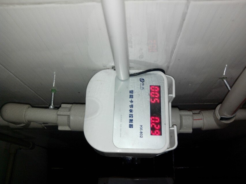 福建福州學生洗澡刷卡節水器價格/員工水龍頭刷卡四川成都學生宿舍打卡出水控機/學校浴室洗澡刷卡機/集體宿舍刷卡IC卡水控機