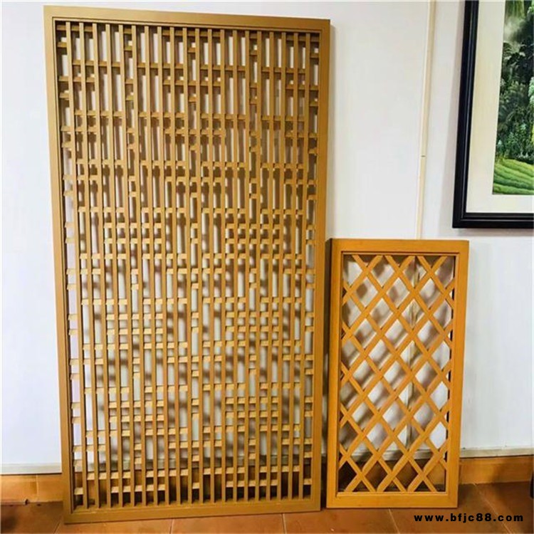 辦公室隔斷月亮門(mén)鋁花格 不同工藝鋁窗花價(jià)格成本