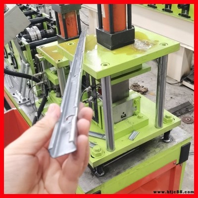 馳恒 異型機(jī) 地暖管機(jī) 430鋁鎂錳壓瓦機(jī) 角馳430鋁鎂錳壓瓦機(jī)