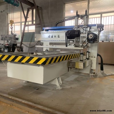 數控裁板鋸2440mm膠合板下料現場加工 自動數控下料鋸生產廠家 加工厚度10公分 高密碩展機械