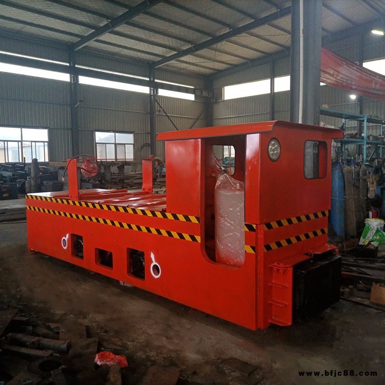 南通 礦用CTY-2電機(jī)車(chē) 煤礦電瓶車(chē) 湖南電機(jī)車(chē)    防爆特殊型蓄電池式