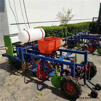 四行花生膜上起壟鋪膜播種機 膜上打孔玉米點播機 多功能毛豆播種覆膜機
