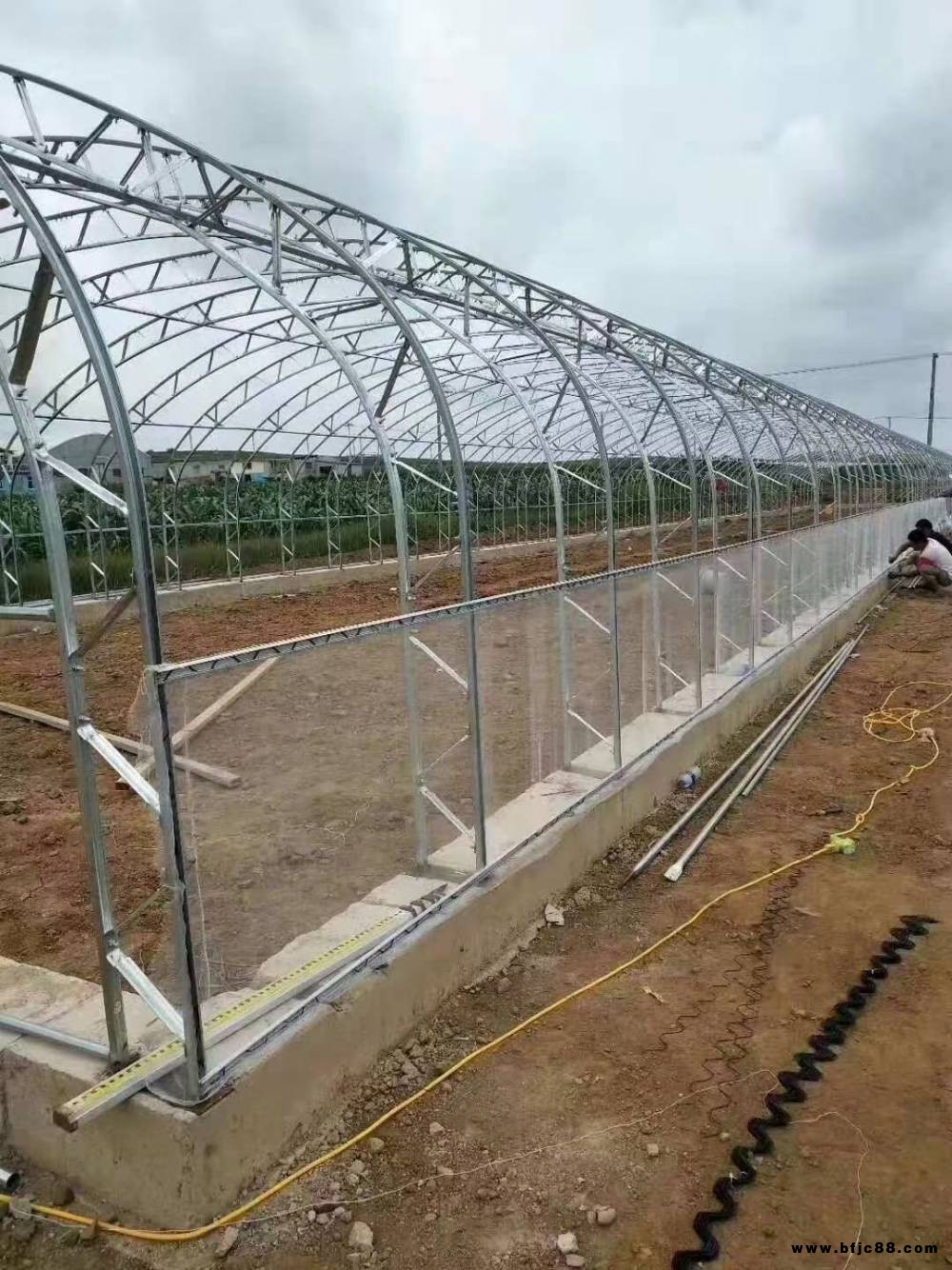 凱威C型雙膜骨架Q235B鋼材溫室雙膜骨架易維護(hù)雙膜骨架報(bào)價(jià)