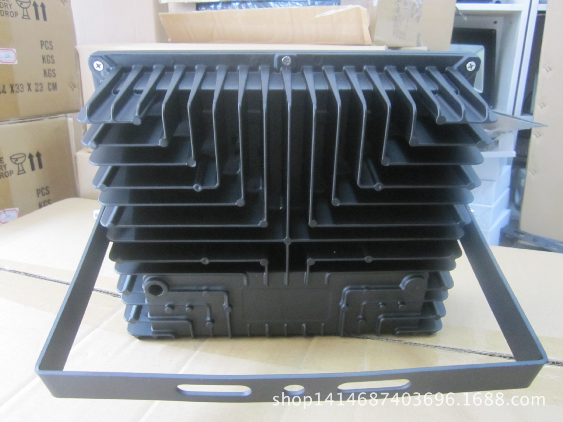 特價(jià)促銷 新款 高品質(zhì)LED大功力 120W150W雙頭投光燈泛光燈外殼示例圖8