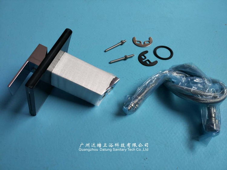 寬嘴式冷熱龍頭 玻璃出水口瀑布水龍頭 廚房臺盆手動水龍頭示例圖12