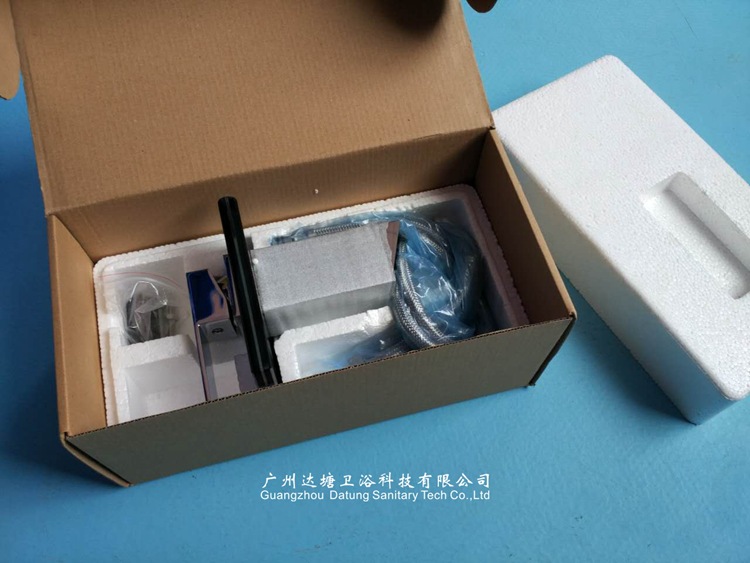 寬嘴式冷熱龍頭 玻璃出水口瀑布水龍頭 廚房臺盆手動水龍頭示例圖11