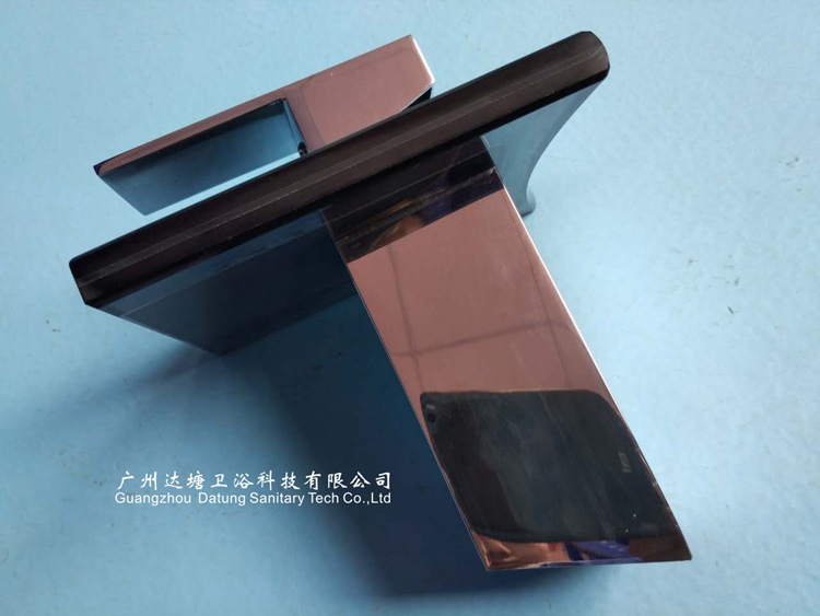 寬嘴式冷熱龍頭 玻璃出水口瀑布水龍頭 廚房臺盆手動水龍頭示例圖9