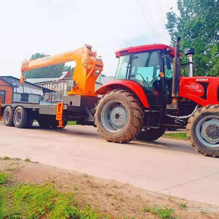 越野式拖拉機(jī)自備吊 拉樓板的拖拉機(jī)吊車 翔云 拖拉機(jī)隨車起重機(jī) 經(jīng)濟(jì)實用