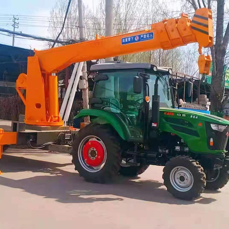 越野式拖拉機(jī)自備吊 拉樓板的拖拉機(jī)吊車 翔云 拖拉機(jī)隨車起重機(jī) 經(jīng)濟(jì)實用