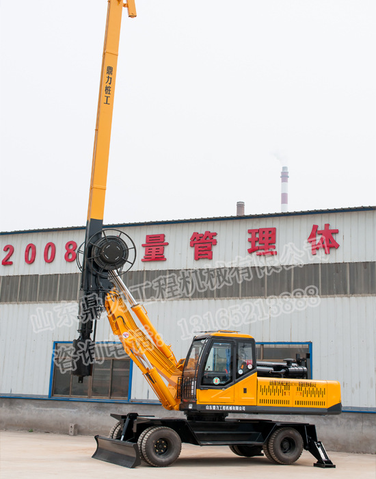 四川輪式360旋挖鉆機(jī)_ 旋挖機(jī)_小型旋挖鉆機(jī)_打樁機(jī)--山東鼎力示例圖4