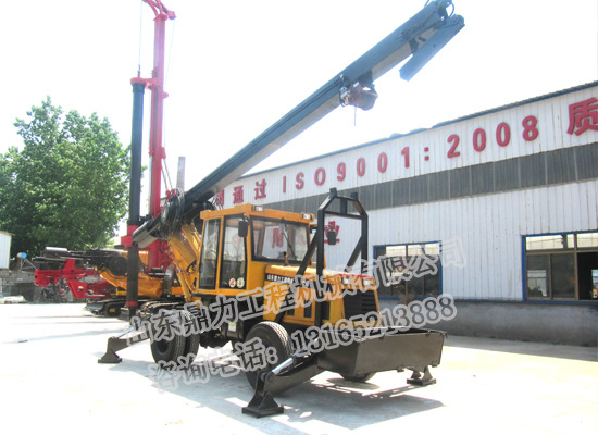 河南輪式180旋挖鉆機(jī)_ 旋挖機(jī)_小型旋挖鉆機(jī)_打樁機(jī)_打井機(jī)--鼎力示例圖3