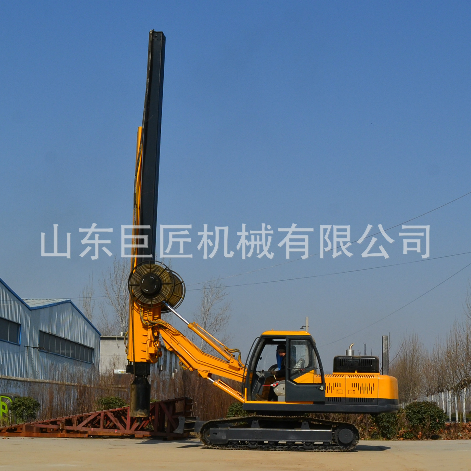 供應(yīng)巨匠22米履帶式旋挖鉆機(jī)示例圖6