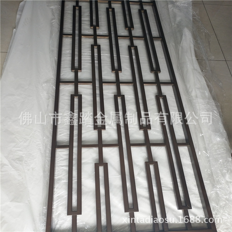 佛山不銹鋼中式古銅焊接花格隔斷廠家示例圖6