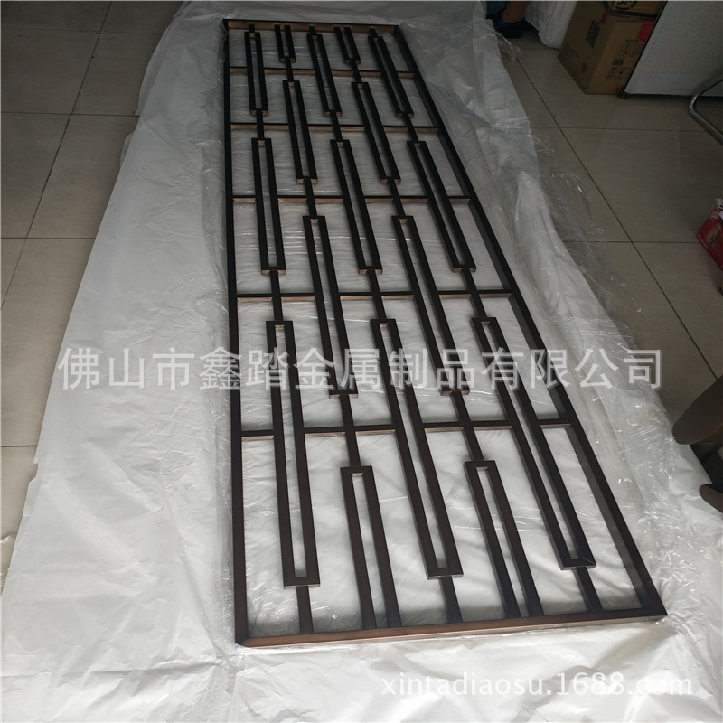 佛山不銹鋼中式古銅焊接花格隔斷廠家示例圖4