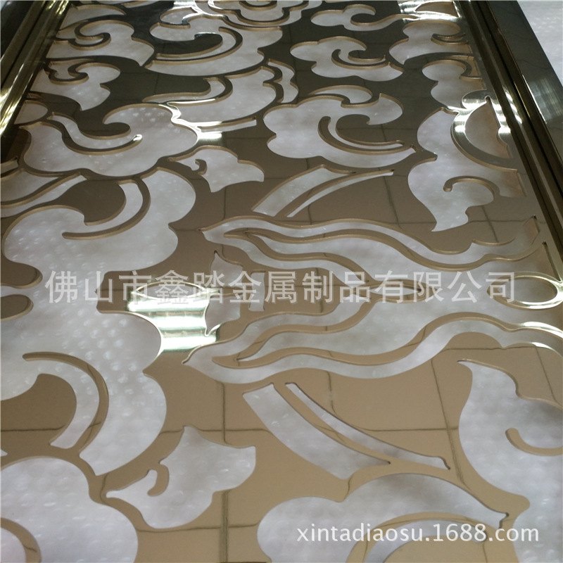 別墅家裝鈦金不銹鋼鏤空雕花屏風(fēng)隔斷 鏡面實(shí)物效果圖示例圖10
