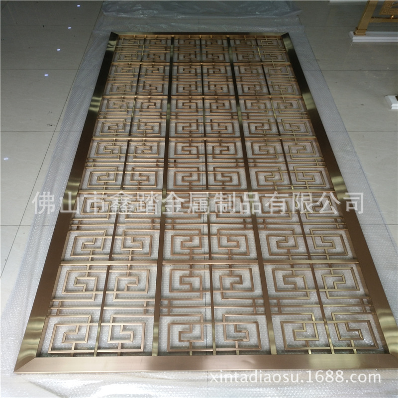玫瑰金不銹鋼花格隔斷 不銹鋼方管焊接屏風(fēng) 拉絲表面效果示例圖3