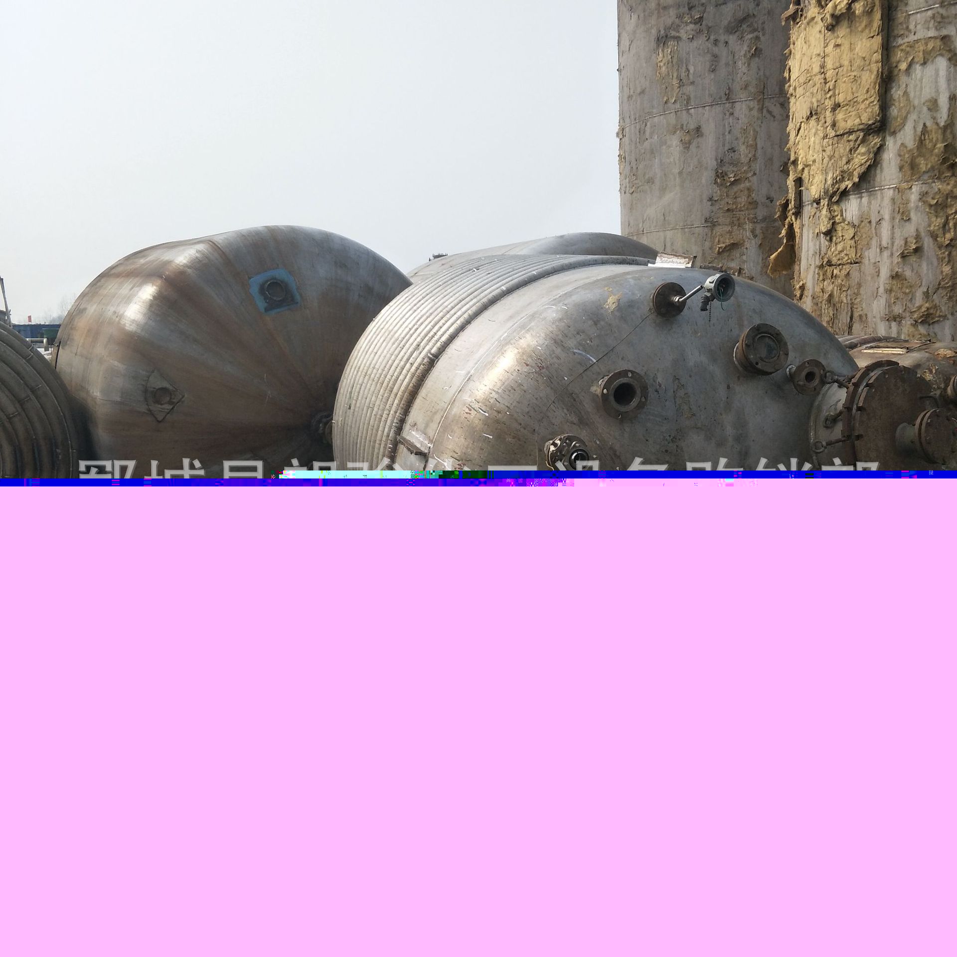 廠家轉(zhuǎn)讓二手真空雙層玻璃反應(yīng)釜  108膠水反應(yīng)釜  樹脂成套設(shè)備示例圖4