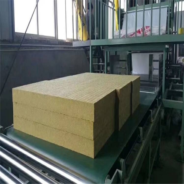 河北富達巖棉卷氈 單面鐵絲網 高溫設備管道 保溫 鐵絲網巖棉氈示例圖17