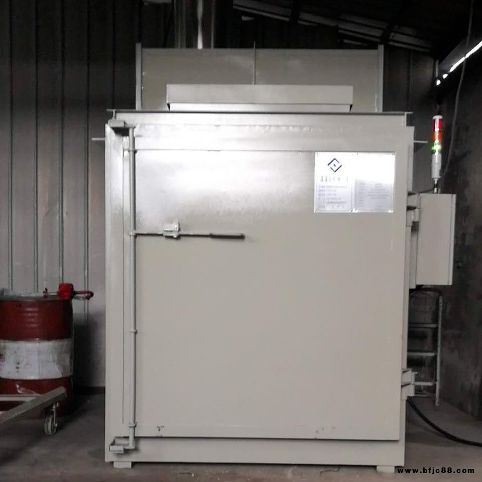 菲亞尼熱潔爐去除電鍍，電泳，返工件涂層和涂裝掛具不斷加厚的油漆，塑粉，處理工業油污，橡膠，塑膠，樹脂，瀝青等工業有機物。