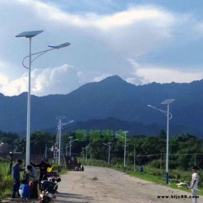 量大從優(yōu)20瓦30瓦40瓦太陽能路燈 烏海鋰電池led太陽能路燈價(jià)格 烏海路燈桿生產(chǎn)廠家英谷光電