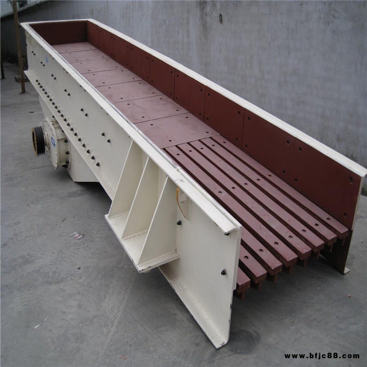 湖北方馳重工廠(chǎng)家直銷(xiāo),振動(dòng)給料機(jī),砂石喂料機(jī),搖動(dòng)給料機(jī),帶式給料機(jī),1145礦山給料機(jī),出料給料機(jī)