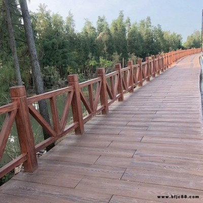 紹興防木欄桿廠家藝高景觀 水泥制品防腐木護(hù)欄批發(fā)價(jià)格 公園河道湖泊圍欄