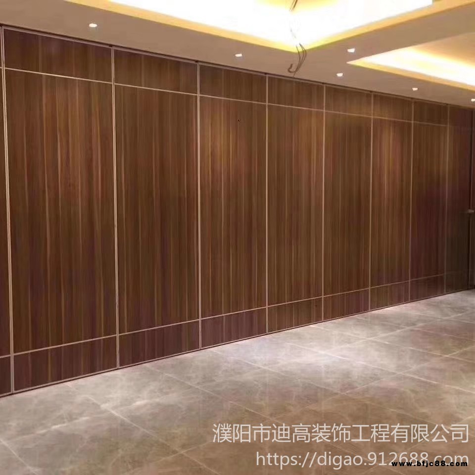 濮陽(yáng)酒店活動(dòng)隔斷廠家 主營(yíng)會(huì)議室隔音隔斷 包間推拉隔斷 宴會(huì)廳超高移動(dòng)隔斷 安裝售后服務(wù)