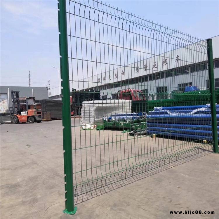 龍泉護(hù)欄網(wǎng)銷(xiāo)售 桃型柱護(hù)欄網(wǎng) 桃型柱護(hù)欄廠家
