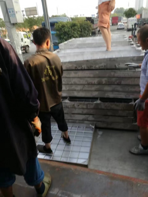 中山不銹鋼隱形裝飾井蓋廠家 中山不銹鋼井蓋價格